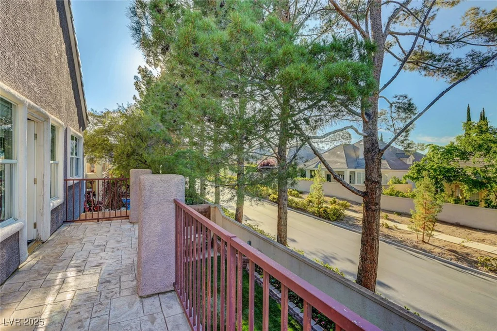 9704 Royal Lamb, Las Vegas, NV 89145