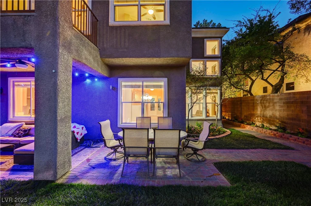 9704 Royal Lamb, Las Vegas, NV 89145