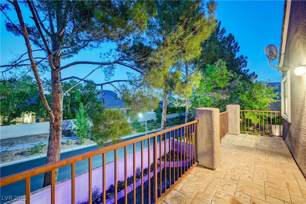 9704 Royal Lamb, Las Vegas, NV 89145