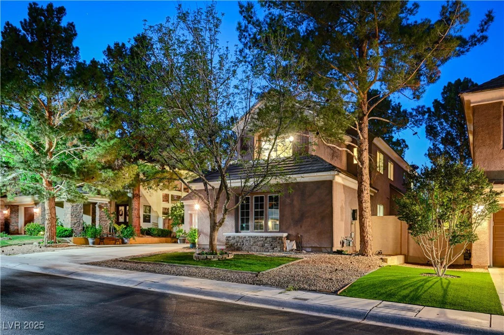 9704 Royal Lamb, Las Vegas, NV 89145