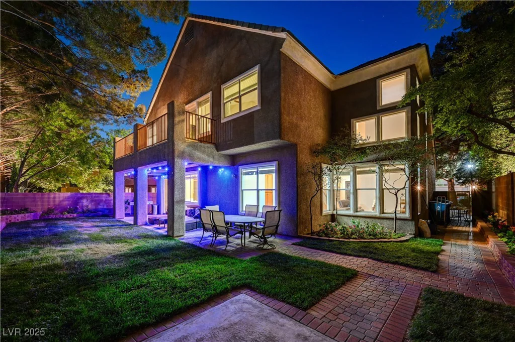 9704 Royal Lamb, Las Vegas, NV 89145