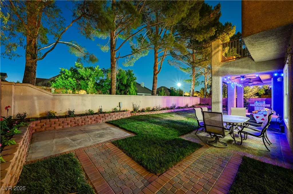9704 Royal Lamb, Las Vegas, NV 89145