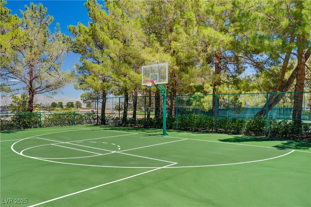 9704 Royal Lamb, Las Vegas, NV 89145