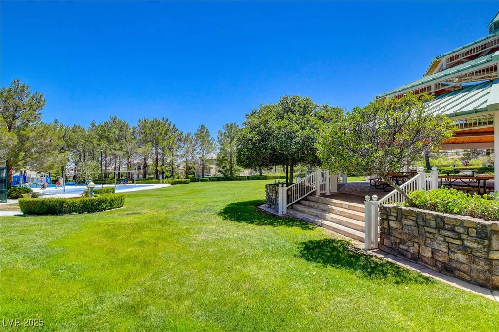 9704 Royal Lamb, Las Vegas, NV 89145