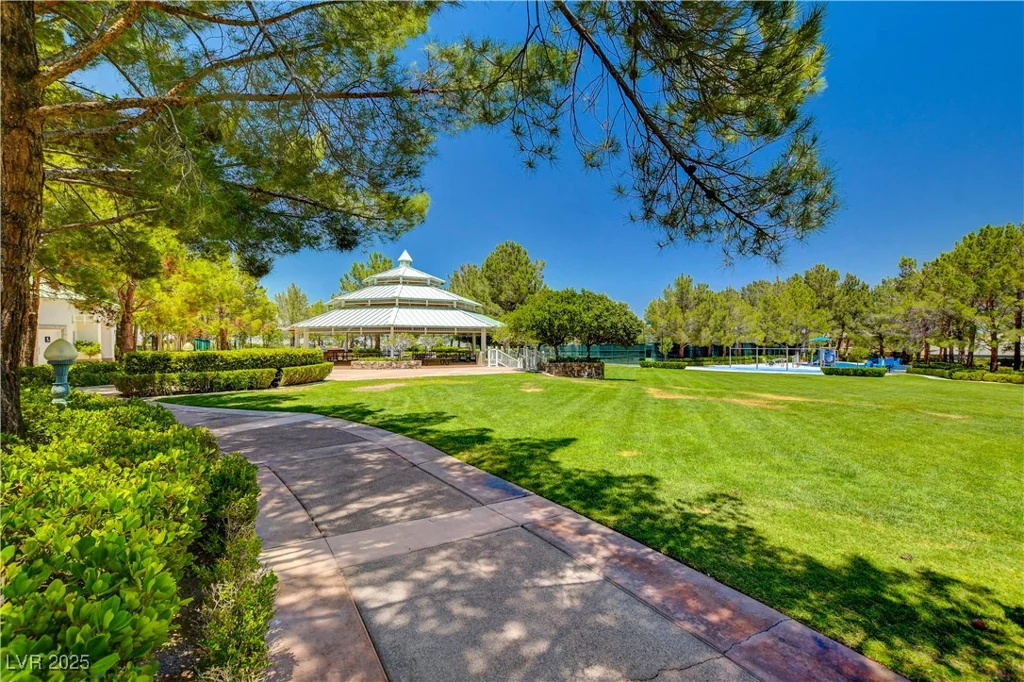 9704 Royal Lamb, Las Vegas, NV 89145