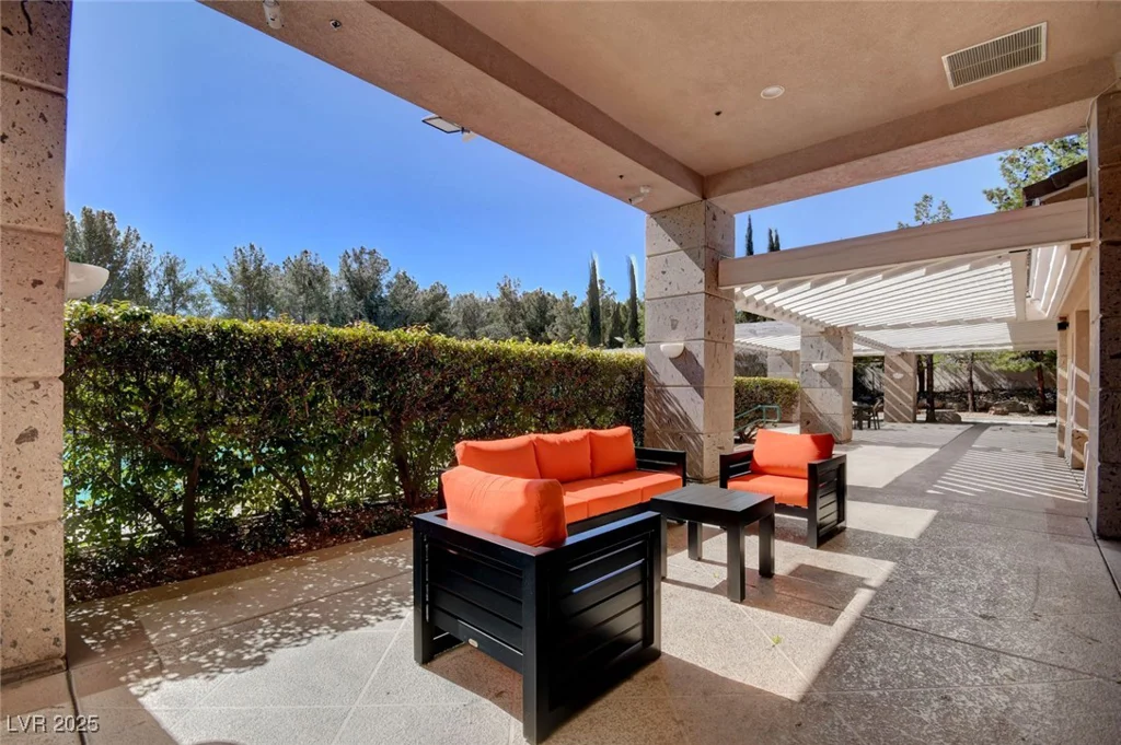 9704 Royal Lamb, Las Vegas, NV 89145