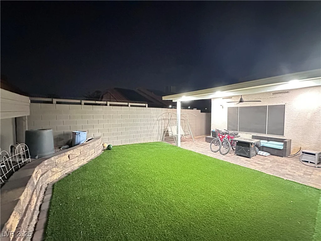 1619 Tangerine Rose, Las Vegas, NV 89142