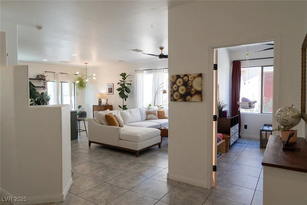 2021 Pelican Sky Beach, North Las Vegas, NV 89081