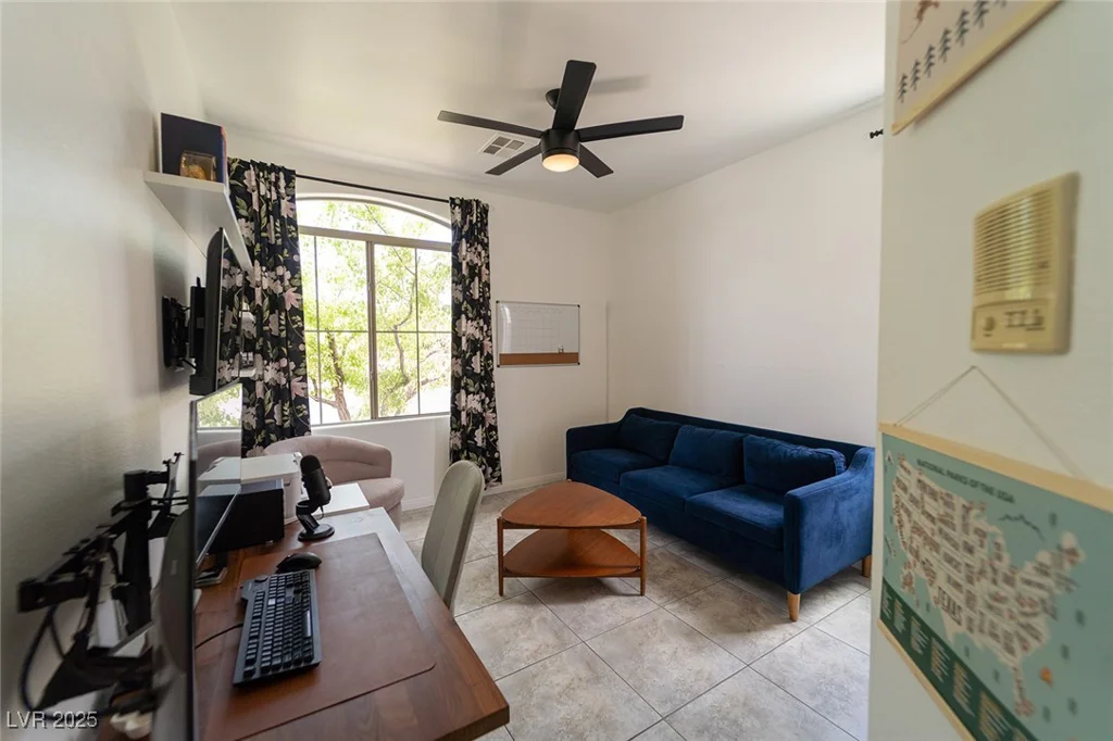 2021 Pelican Sky Beach, North Las Vegas, NV 89081