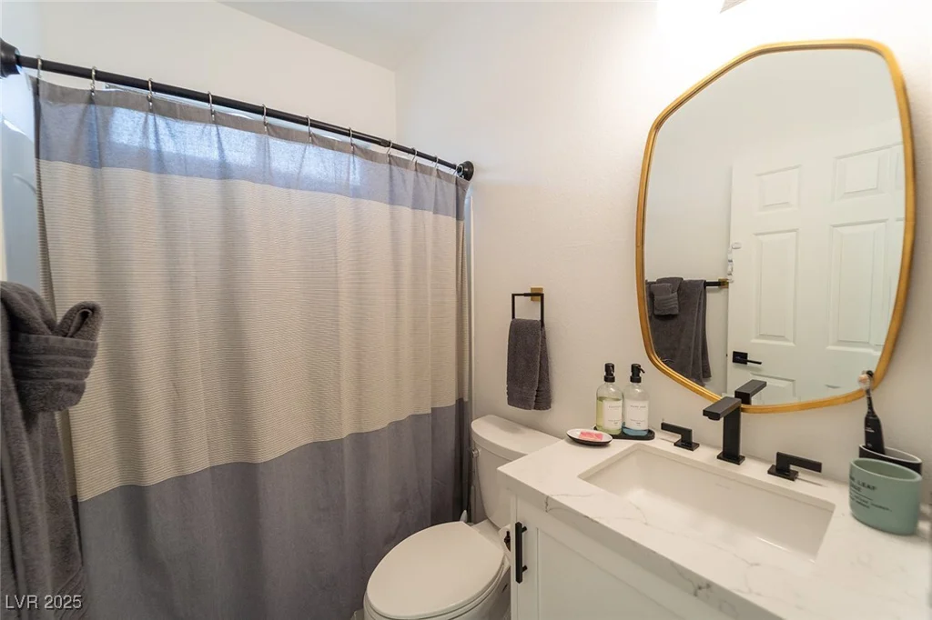 2021 Pelican Sky Beach, North Las Vegas, NV 89081