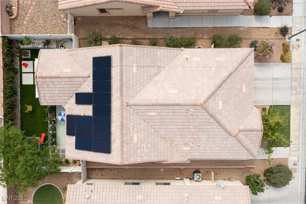 2021 Pelican Sky Beach, North Las Vegas, NV 89081