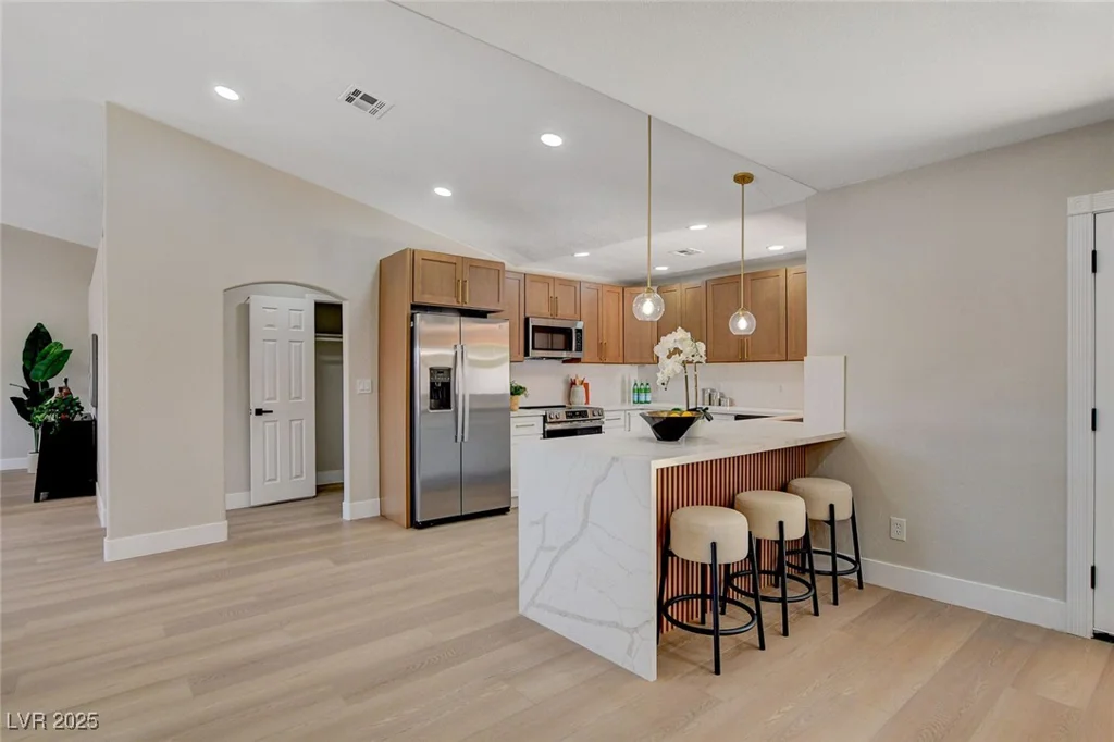 7805 Leavorite, Las Vegas, NV 89128