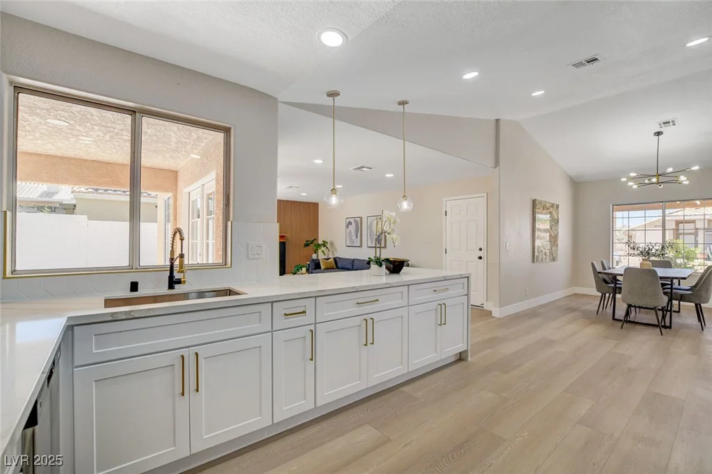 7805 Leavorite, Las Vegas, NV 89128