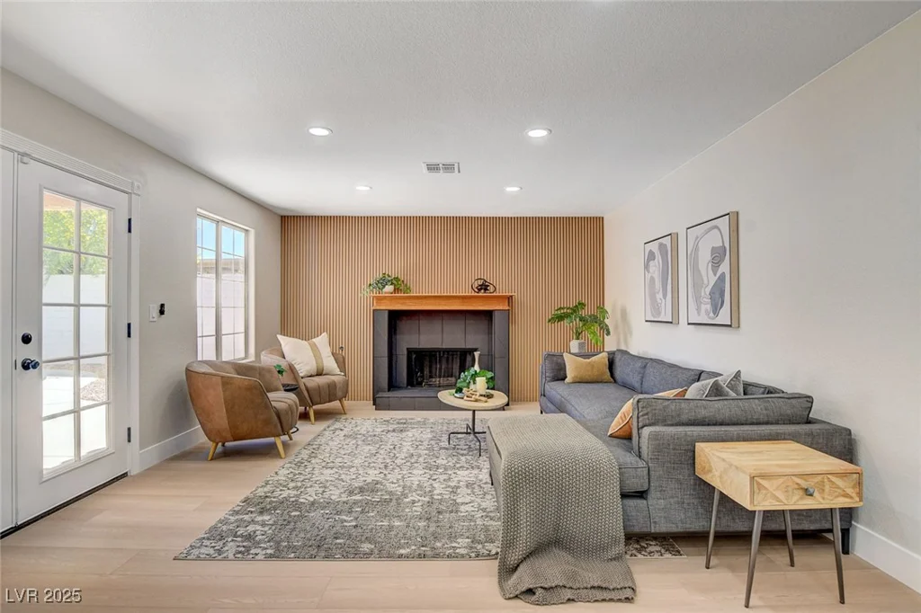 7805 Leavorite, Las Vegas, NV 89128