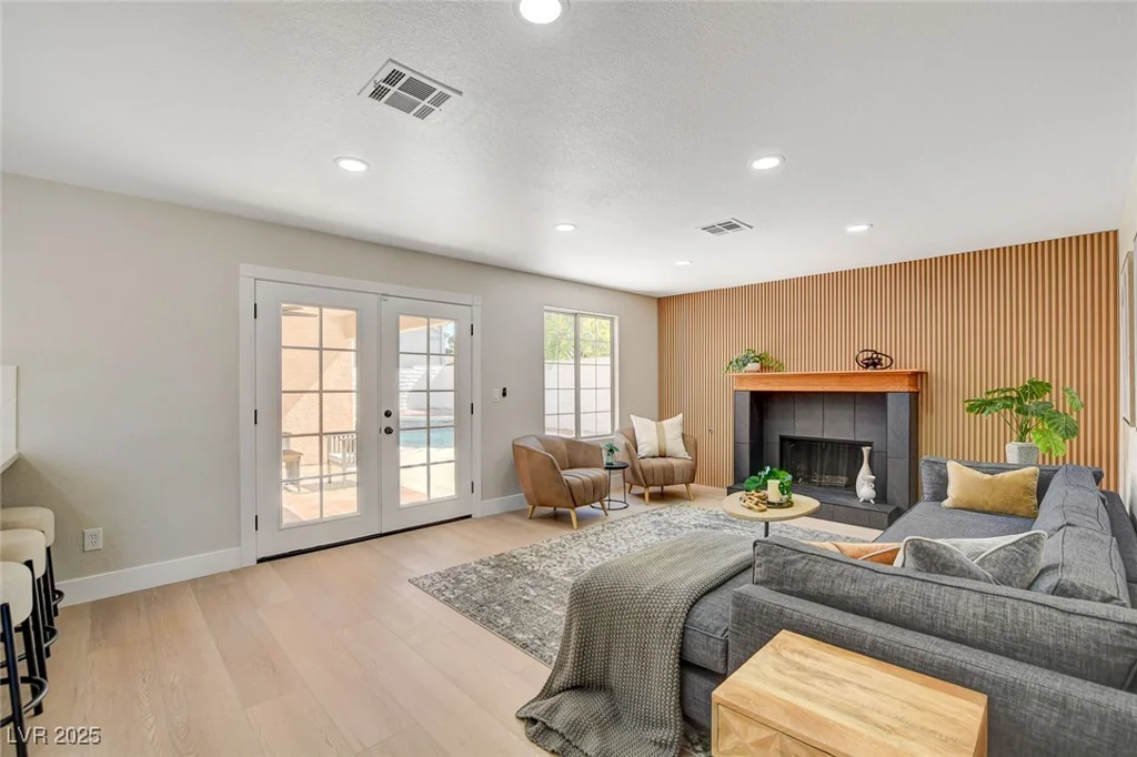 7805 Leavorite, Las Vegas, NV 89128