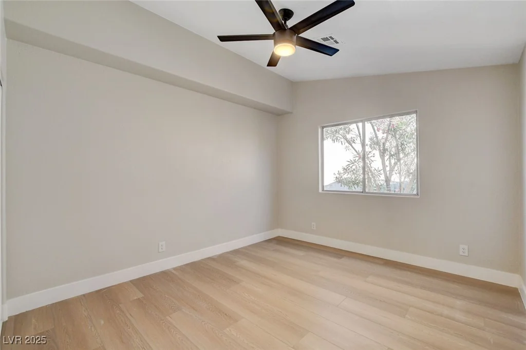 7805 Leavorite, Las Vegas, NV 89128