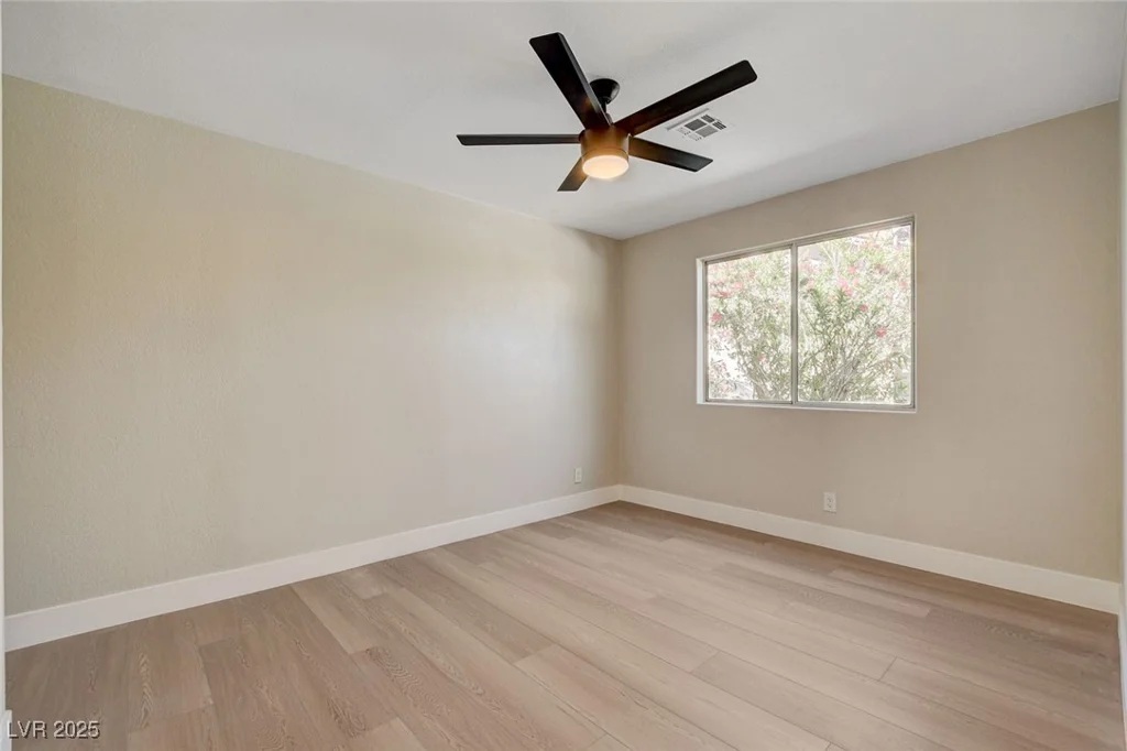 7805 Leavorite, Las Vegas, NV 89128