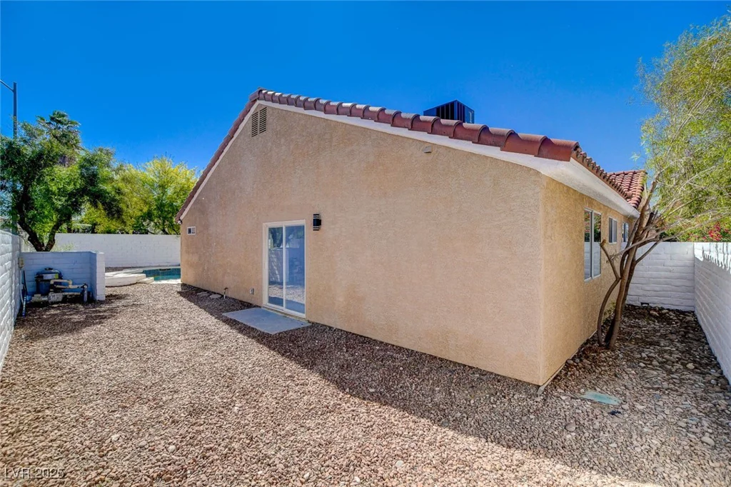 7805 Leavorite, Las Vegas, NV 89128