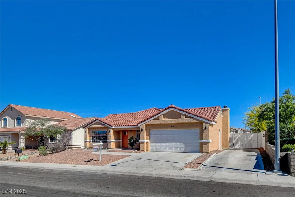 7805 Leavorite, Las Vegas, NV 89128