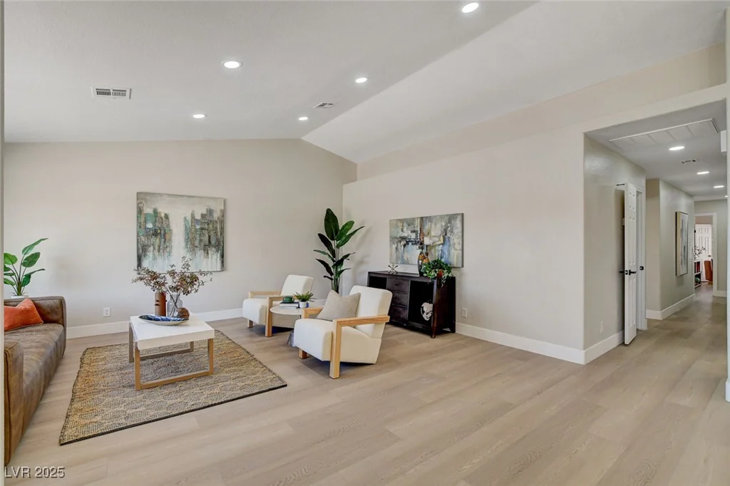 7805 Leavorite, Las Vegas, NV 89128