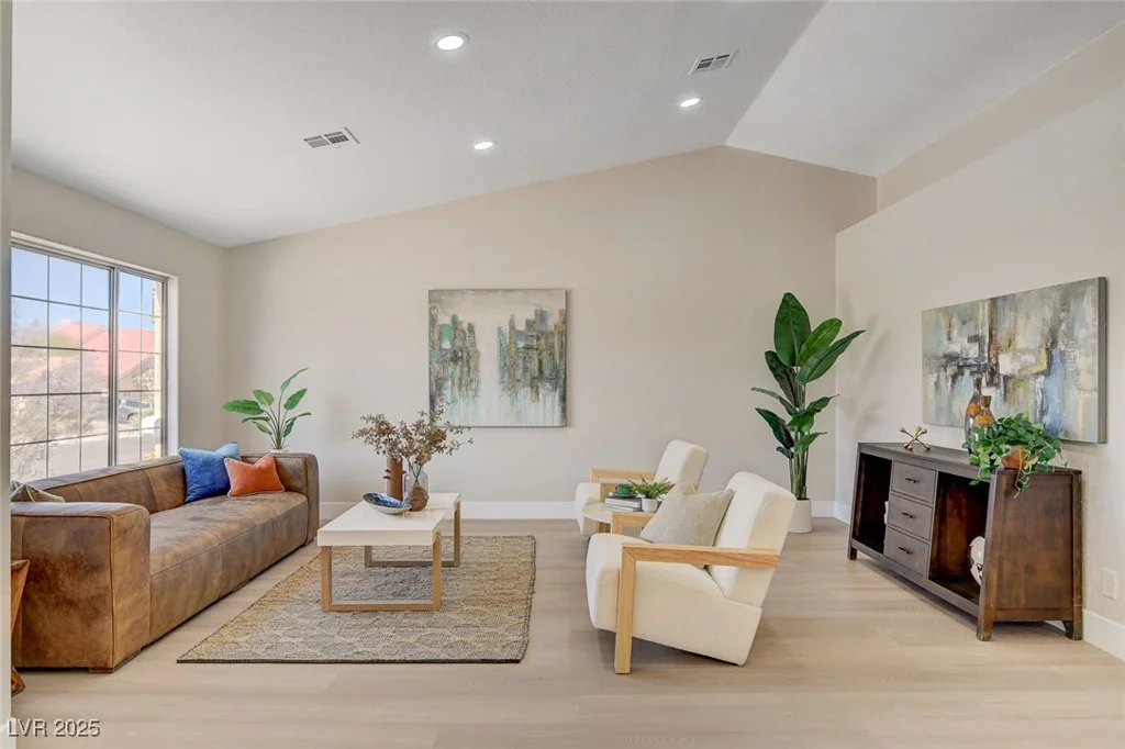 7805 Leavorite, Las Vegas, NV 89128