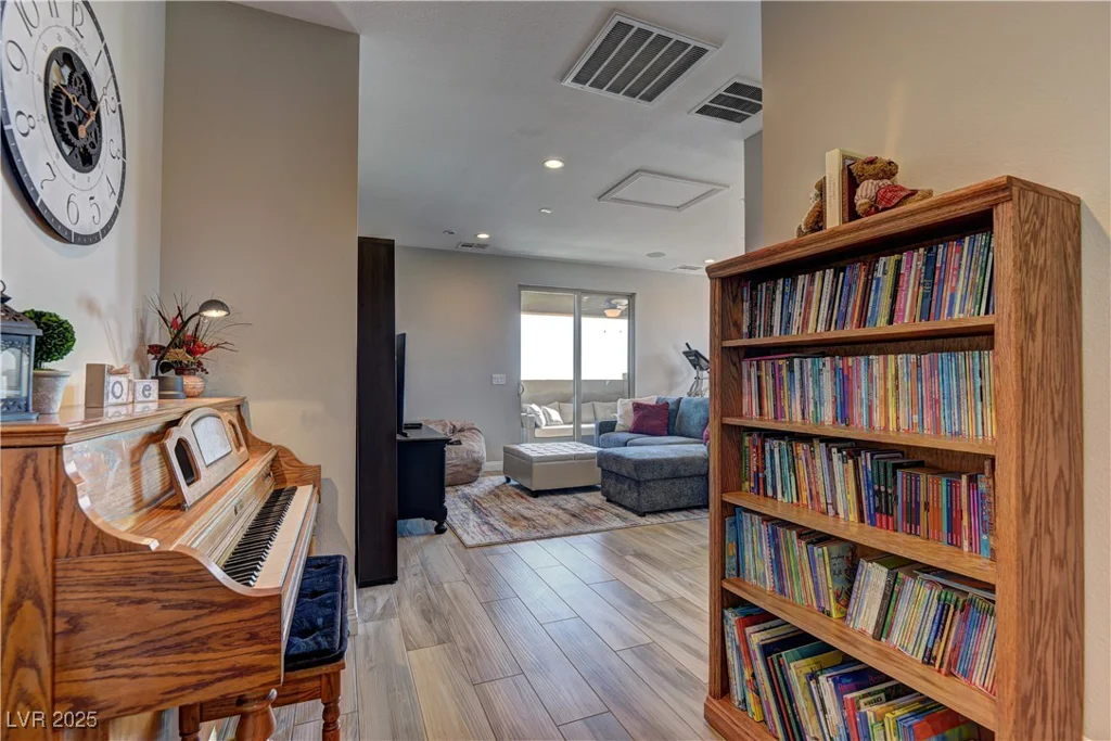 12318 Tudor Arch, Las Vegas, NV 89138