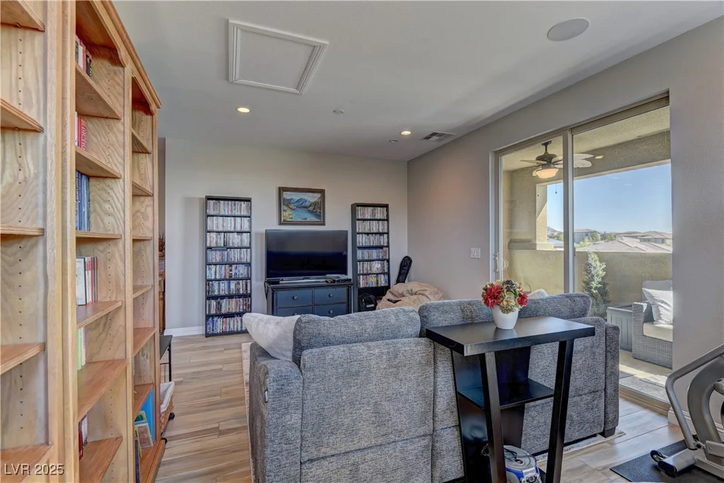 12318 Tudor Arch, Las Vegas, NV 89138