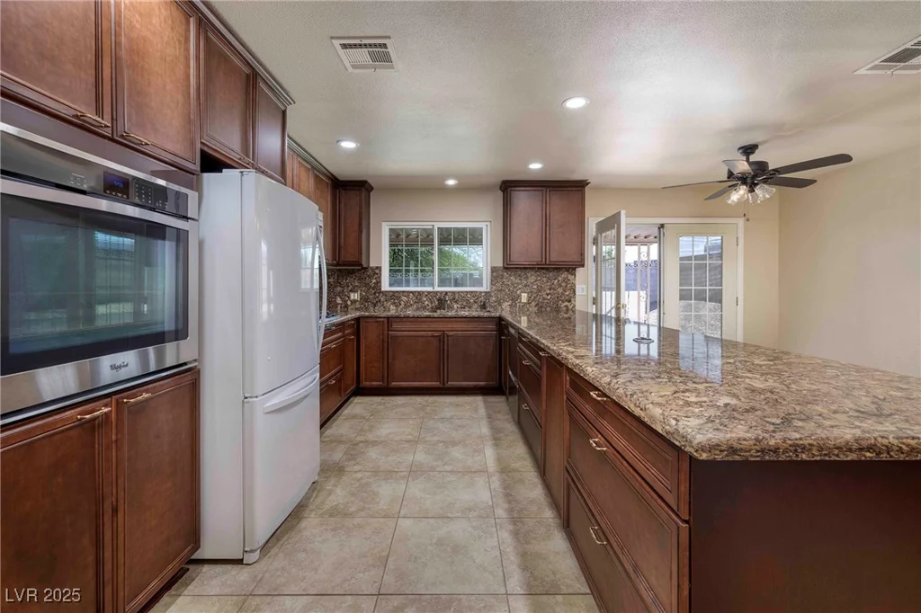 616 Fernbrook, Henderson, NV 89002