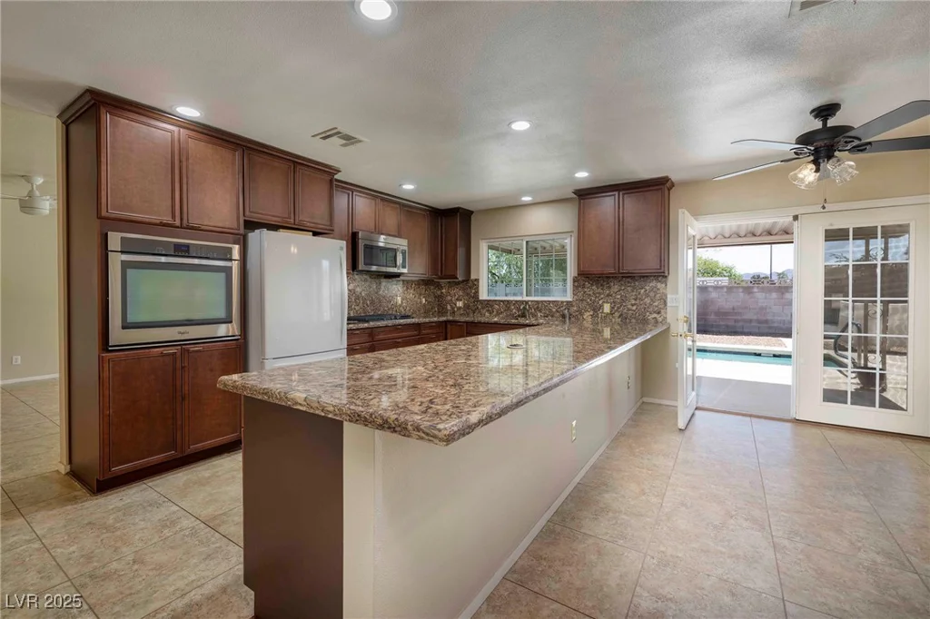 616 Fernbrook, Henderson, NV 89002