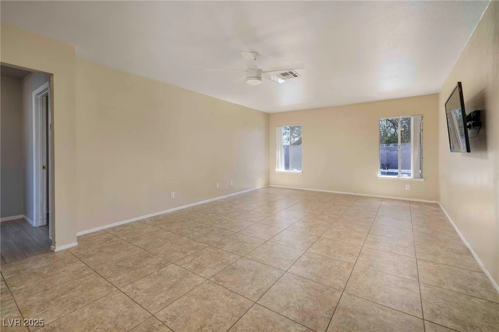 616 Fernbrook, Henderson, NV 89002