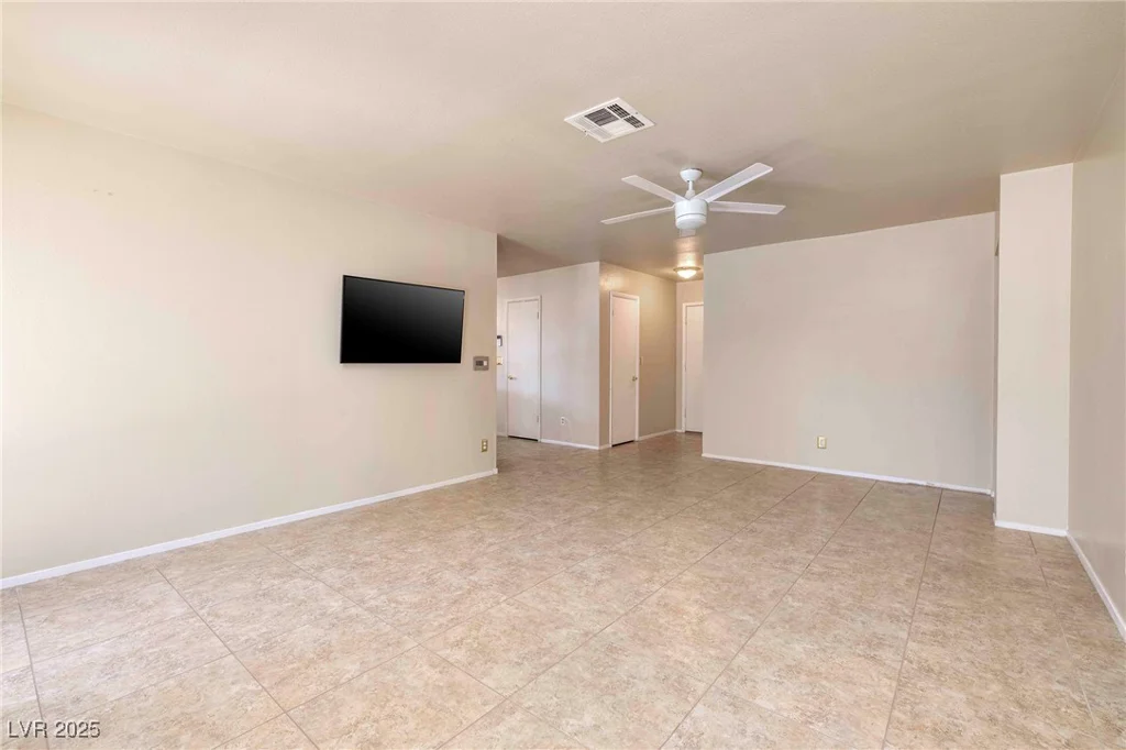 616 Fernbrook, Henderson, NV 89002