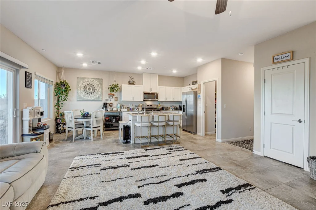 5236 Sunstone Mesa, Las Vegas, NV 89166