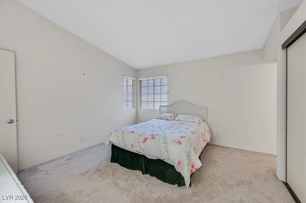 1356 Pleasant Brook, Las Vegas, NV 89142