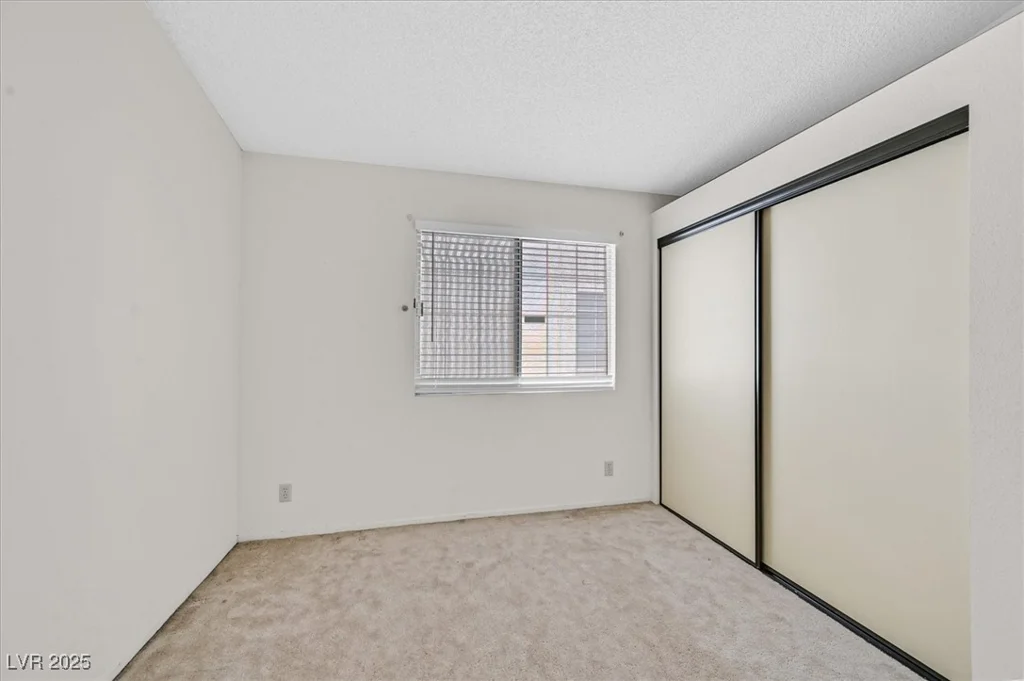 1356 Pleasant Brook, Las Vegas, NV 89142
