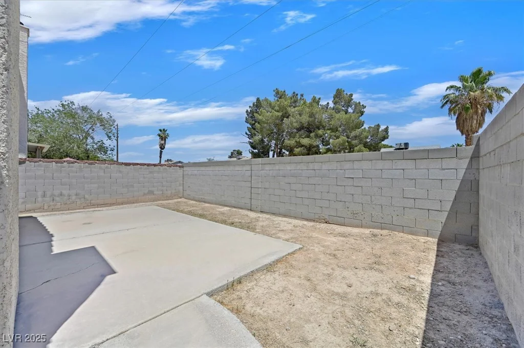 1356 Pleasant Brook, Las Vegas, NV 89142