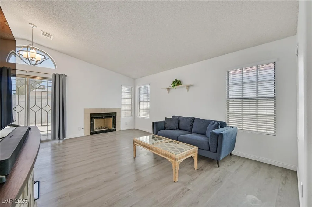 1356 Pleasant Brook, Las Vegas, NV 89142