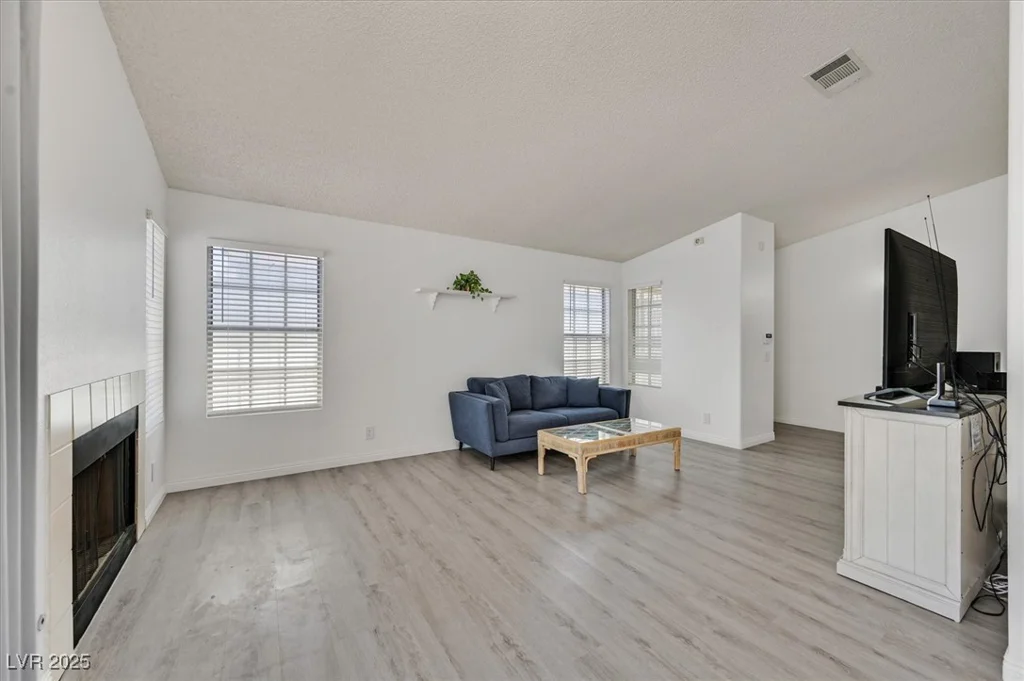 1356 Pleasant Brook, Las Vegas, NV 89142