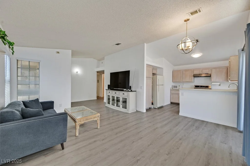 1356 Pleasant Brook, Las Vegas, NV 89142