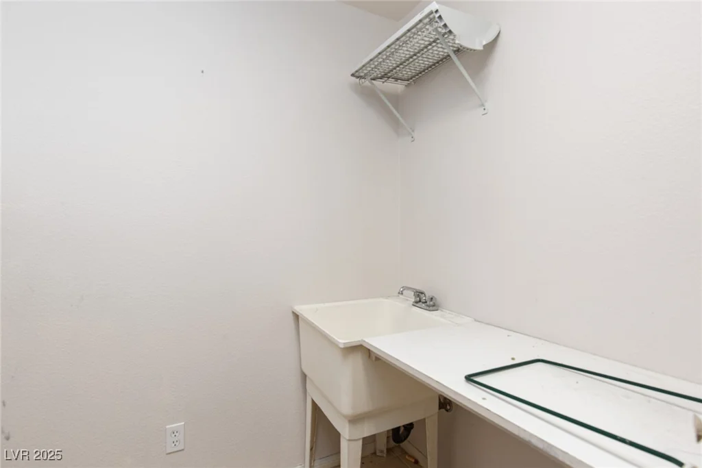 1924 Coralino, Henderson, NV 89074