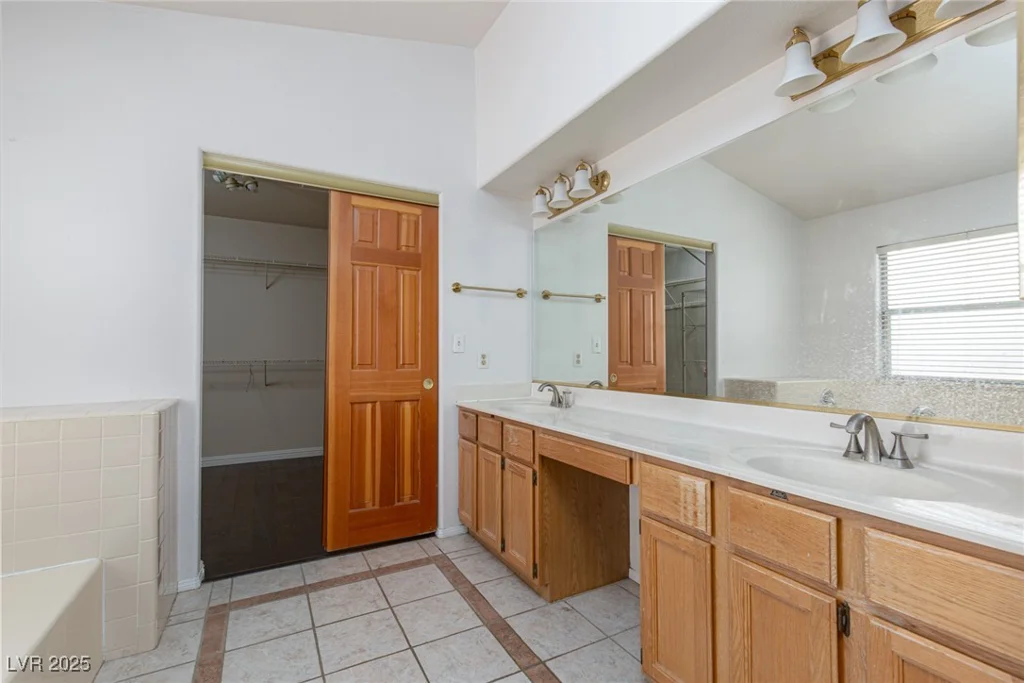 1924 Coralino, Henderson, NV 89074