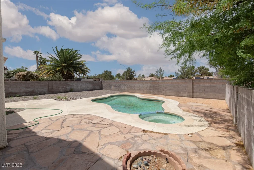 1924 Coralino, Henderson, NV 89074