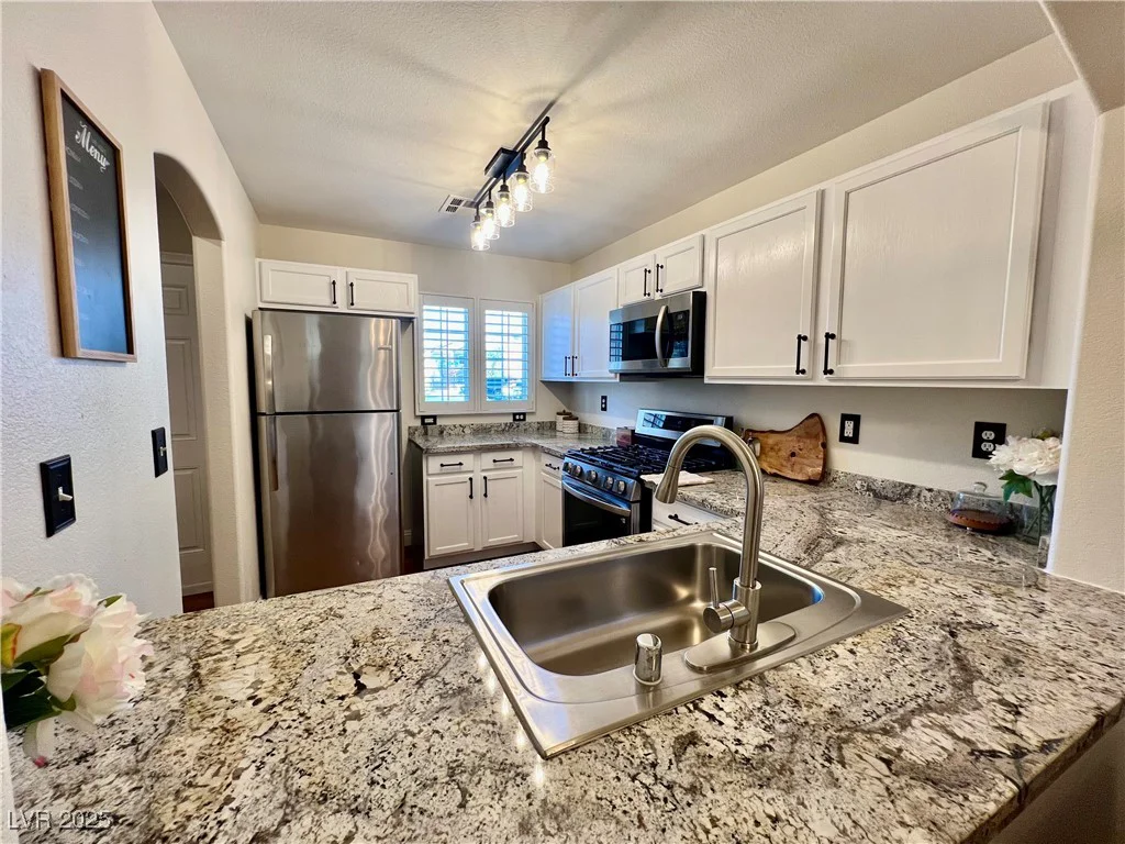 6699 Oxendale, Las Vegas, NV 89139