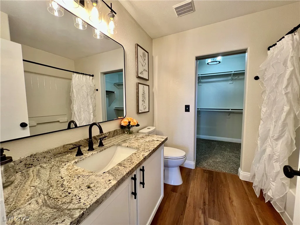 6699 Oxendale, Las Vegas, NV 89139