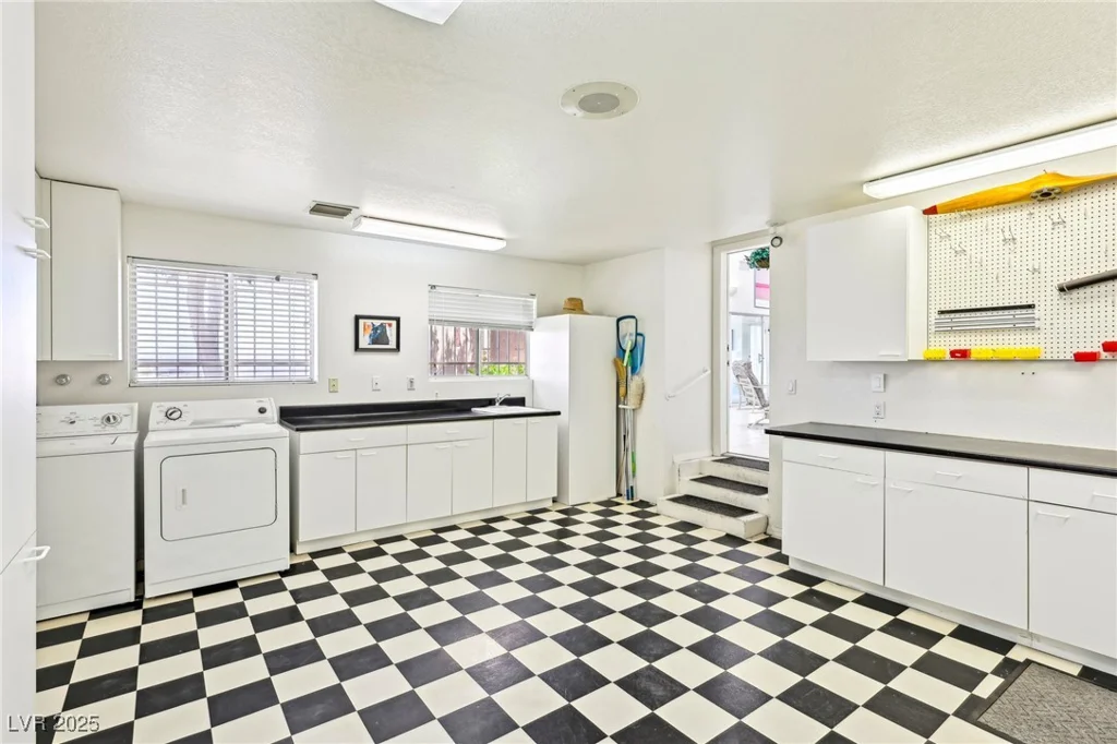 1409 Pueblo, Boulder City, NV 89005