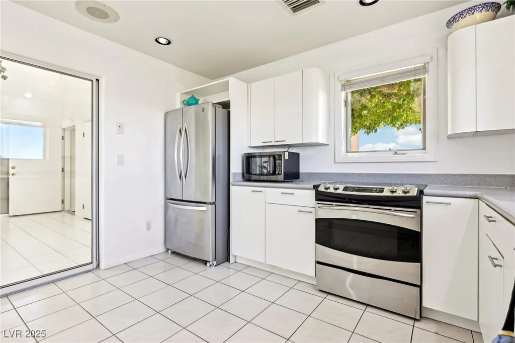 1409 Pueblo, Boulder City, NV 89005