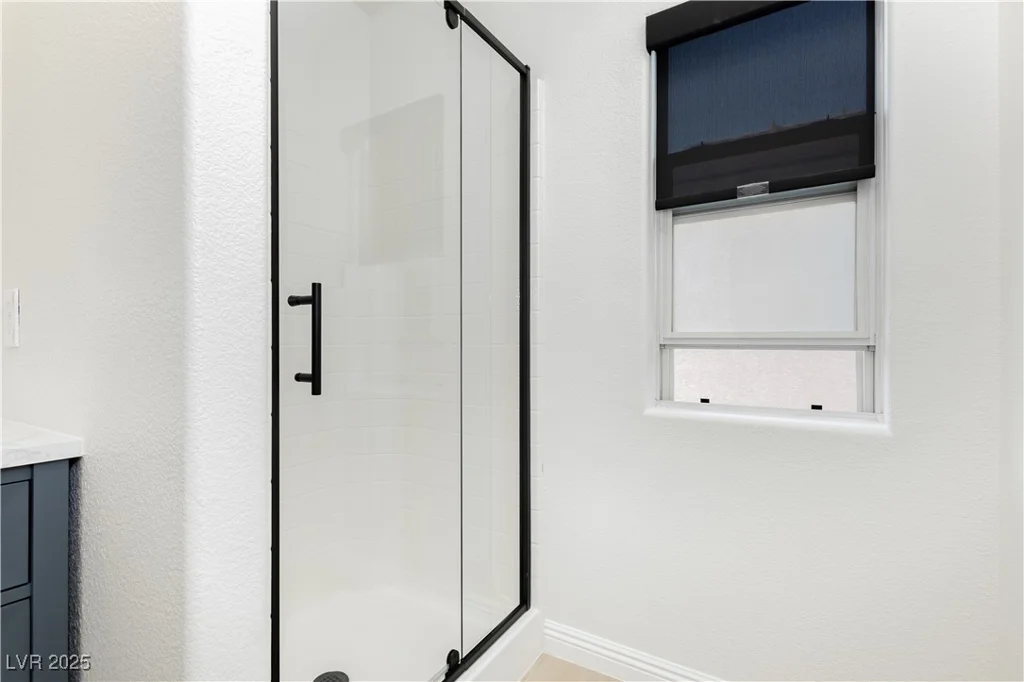 10010 Aspen Rose, Las Vegas, NV 89183