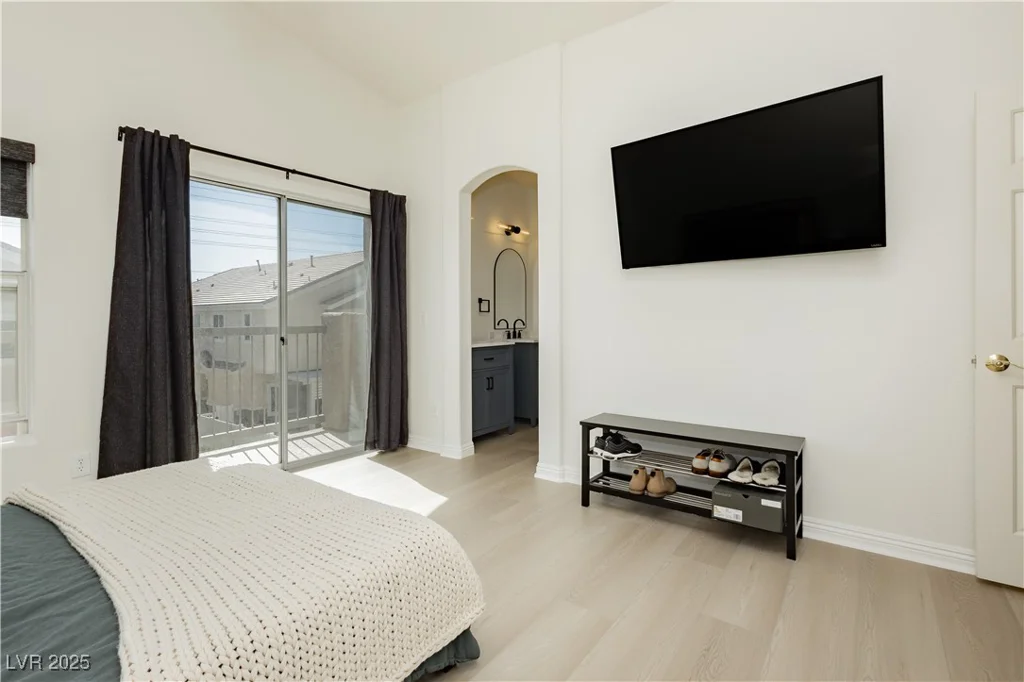 10010 Aspen Rose, Las Vegas, NV 89183