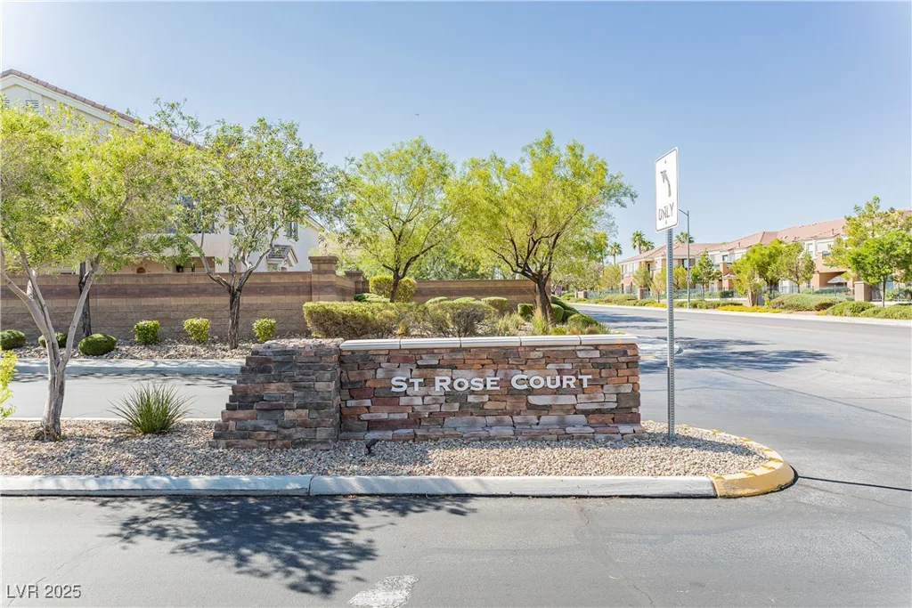 10010 Aspen Rose, Las Vegas, NV 89183