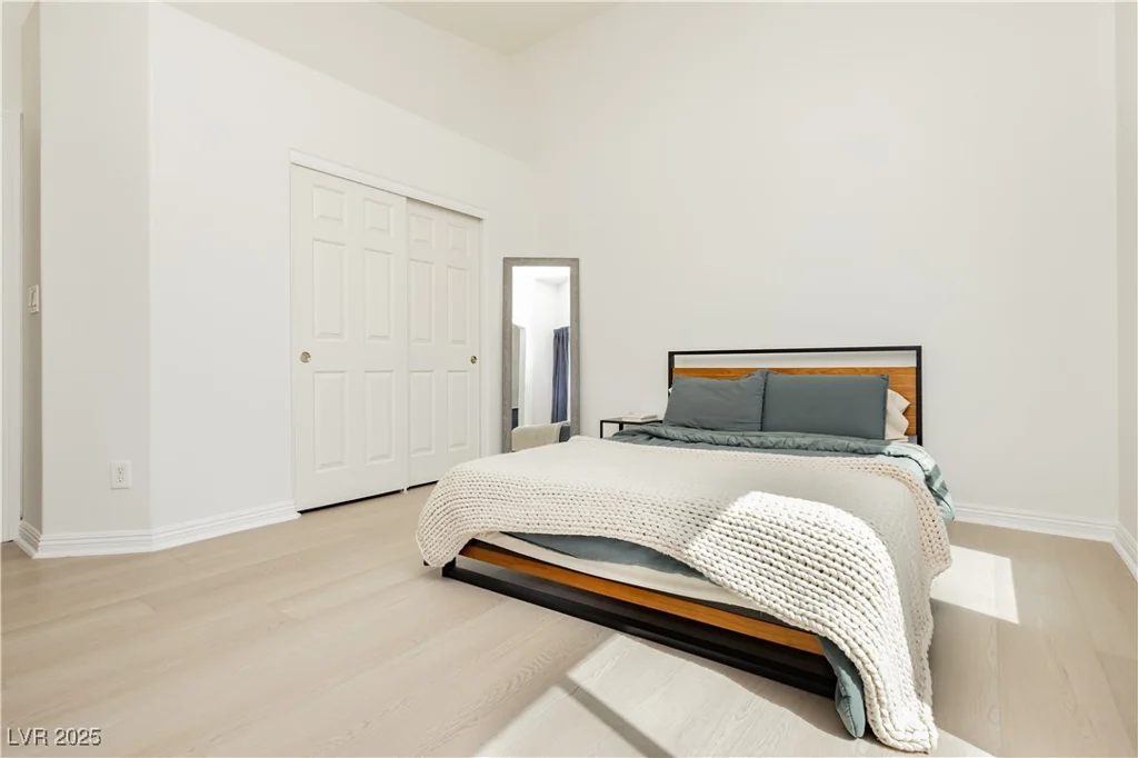 10010 Aspen Rose, Las Vegas, NV 89183