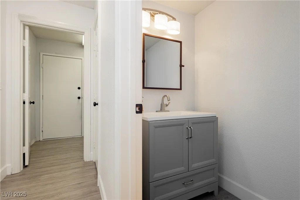 10010 Aspen Rose, Las Vegas, NV 89183